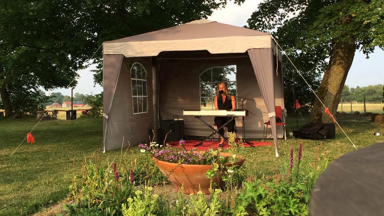 טומלילה Tryde 1303 B&B Pa Oesterlen מראה חיצוני תמונה